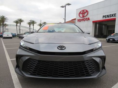 Certified 2025 Toyota Camry SE w/ Convenience Package image 2