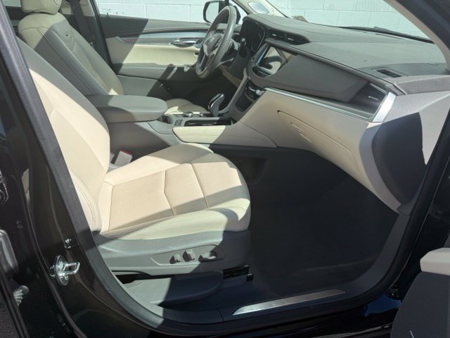 Used 2024 Cadillac XT5 Premium Luxury w/ LPO, Floor Liner Package AWD/4WD image 22