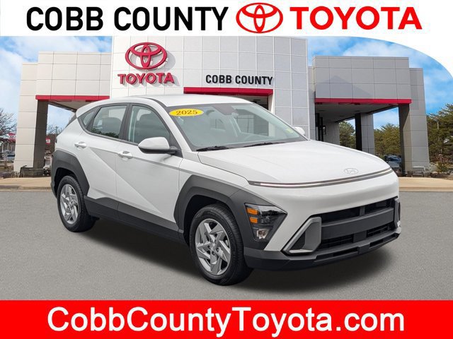 Used 2025 Hyundai Kona SE FWD image 1