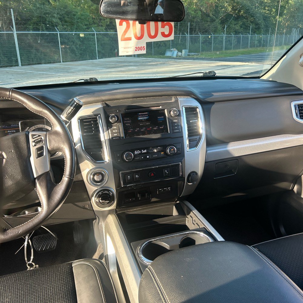 Used 2019 Nissan Titan PRO-4X AWD/4WD image 20