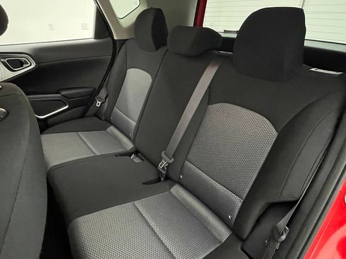 Used 2022 Kia Soul LX FWD image 36