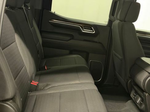 Certified 2022 GMC Sierra 1500 SLE image 23