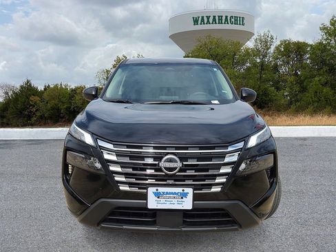 Used 2026 Nissan Rogue SV AWD/4WD image 2