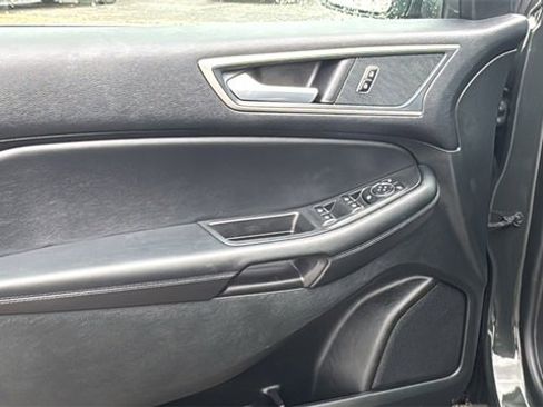 Certified 2024 Ford Edge SEL w/ Convenience Package image 9