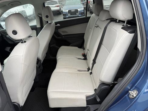 Used 2020 Volkswagen Tiguan SE image 8