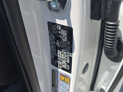 New 2026 Kia Niro LX FWD image 31