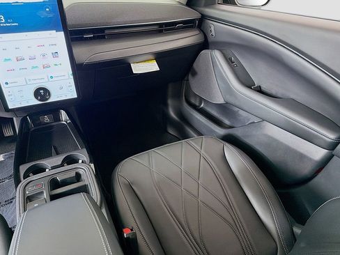 Used 2025 Ford Mustang Mach-E Select w/ Comfort Package Lite image 26