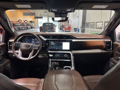 Used 2023 GMC Sierra 1500 Denali w/ Denali Reserve Package image 18