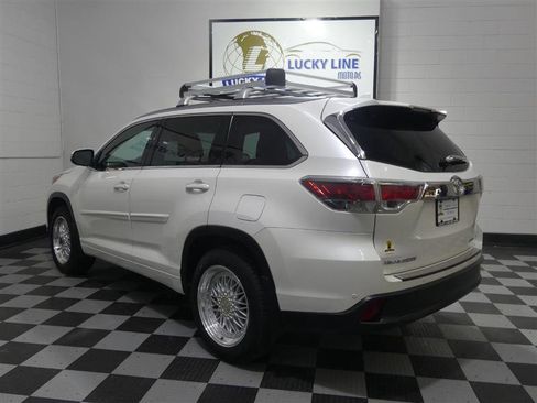 Used 2015 Toyota Highlander Limited Platinum image 10