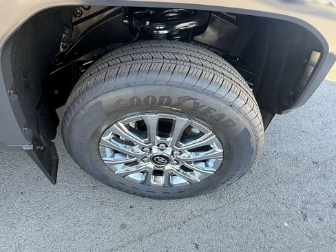 New 2026 Toyota Tacoma Limited AWD/4WD image 9