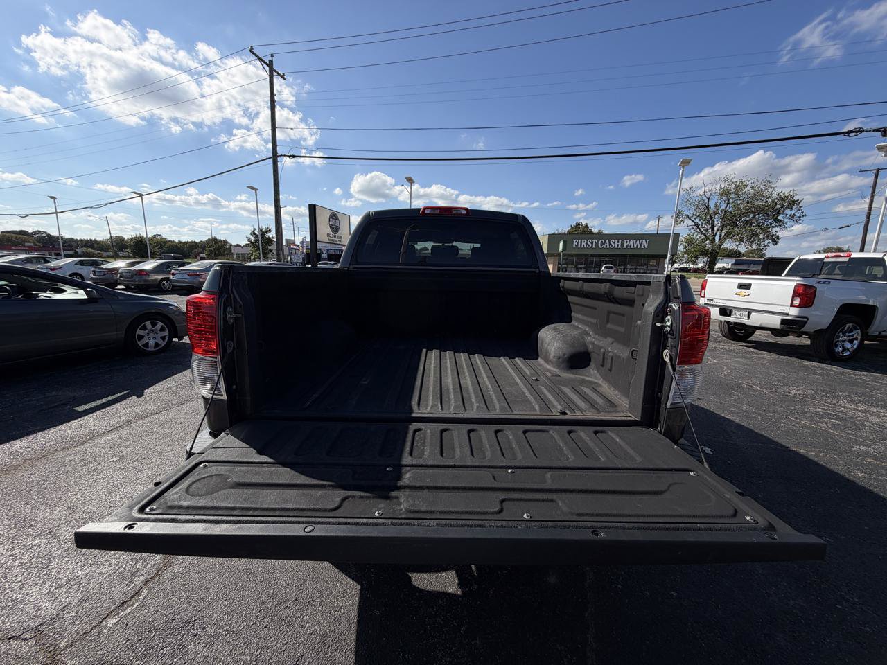 Used 2013 Toyota Tundra 2WD CrewMax w/ Tow Pkg image 17