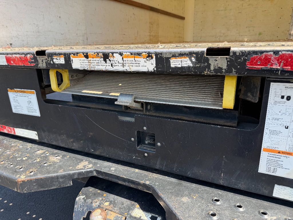Used 2020 GMC Savana 3500 Extended RWD image 15