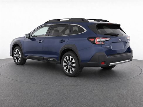 Used 2025 Subaru Outback Limited w/ Popular Package #2 AWD/4WD image 4