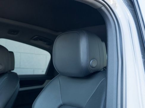 Certified 2025 Porsche Cayenne image 19