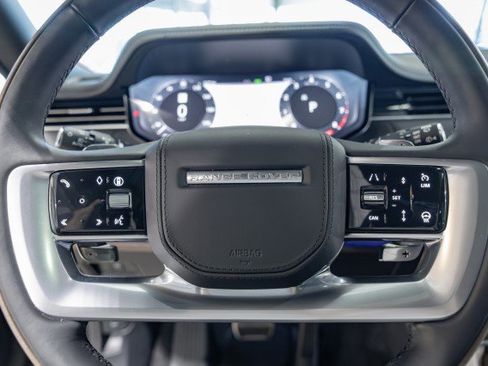 Used 2025 Land Rover Range Rover Autobiography image 30