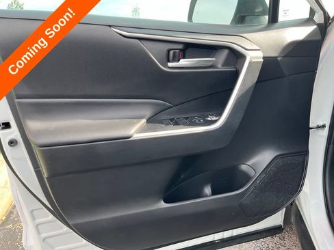 Used 2023 Toyota RAV4 XLE FWD image 16
