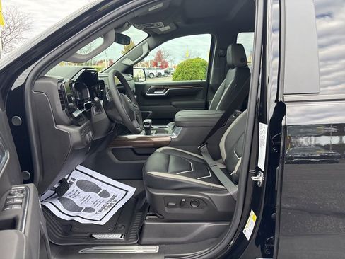 New 2025 Chevrolet Silverado 1500 RST w/ Convenience Package II image 9