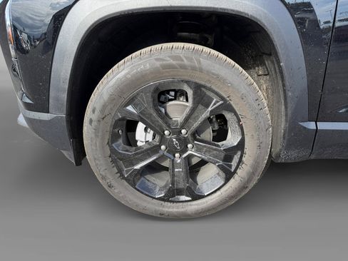 New 2026 Chevrolet Equinox LT w/ Convenience Package II image 9