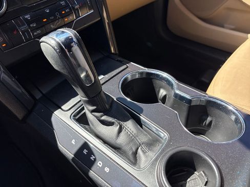 Used 2017 Ford Explorer XLT w/ Equipment Group 202A image 27