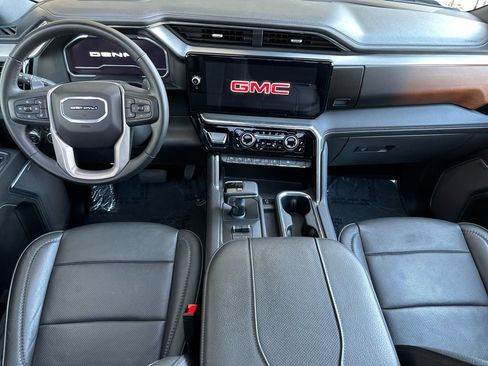 Used 2024 GMC Sierra 1500 Denali w/ Technology Package RWD image 12