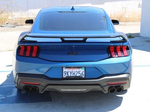 Used 2024 Ford Mustang GT RWD image 5
