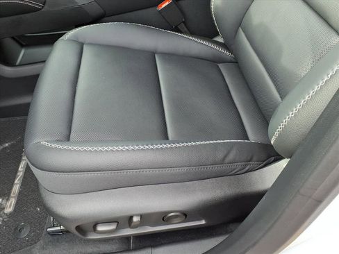 Used 2026 GMC Terrain Denali image 23