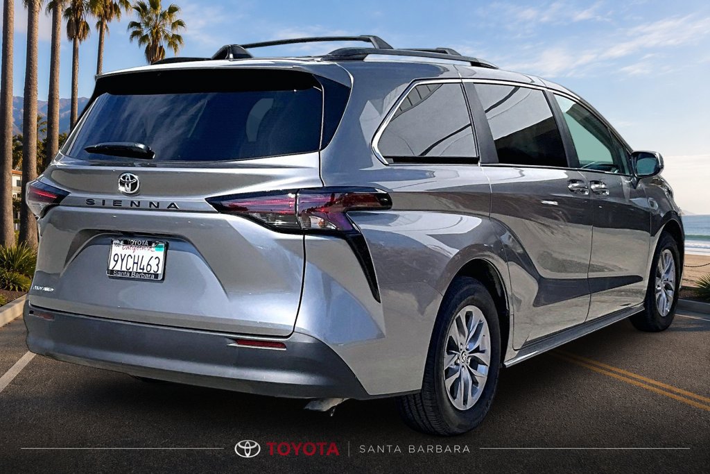 Certified 2026 Toyota Sienna LE AWD/4WD image 5