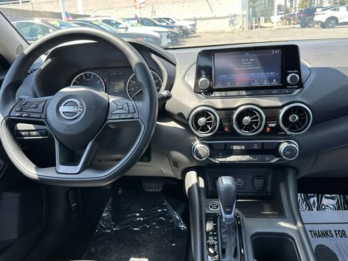 Used 2025 Nissan Sentra S FWD image 19