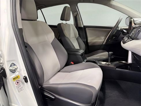 Used 2015 Toyota RAV4 XLE image 14