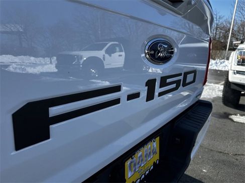 Certified 2022 Ford F150 XLT w/ Equipment Group 302A High image 46