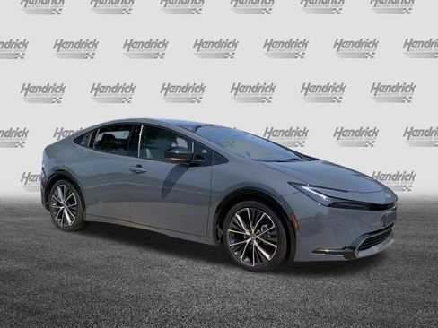 Used 2024 Toyota Prius Limited FWD image 2