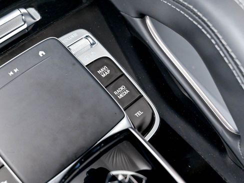 Used 2024 Mercedes-Benz Maybach GLS 600 4MATIC image 77