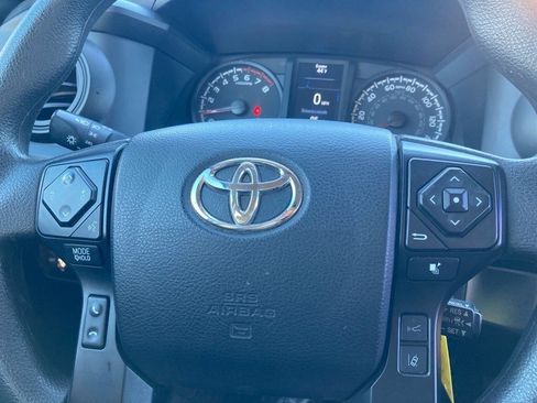 Used 2022 Toyota Tacoma SR w/ SR Convenience Package image 15