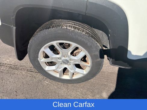 Used 2017 Jeep Renegade Latitude image 13