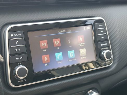 New 2025 Nissan Kicks Play S FWD image 27