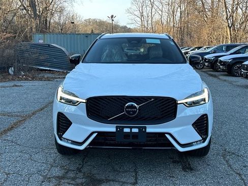 New 2026 Volvo XC60 B5 Plus w/ Protection Package Premier image 6