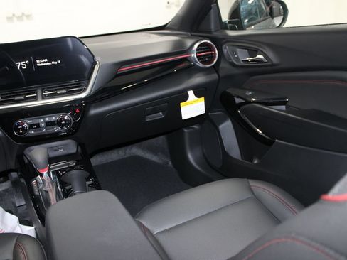 New 2026 Chevrolet Trax RS w/ Driver Confidence Package FWD image 29
