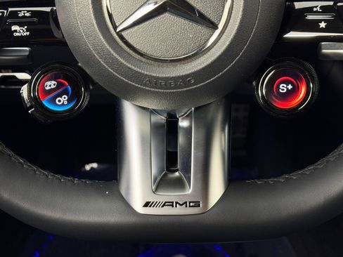 Used 2022 Mercedes-Benz SL 55 AMG AMG SL 55 w/ Performance Line image 21