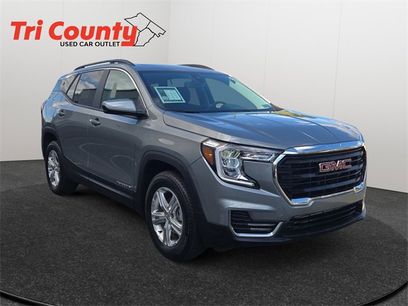 Used 2024 GMC Terrain SLE w/ Driver Convenience Package