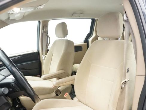 Used 2013 Dodge Grand Caravan American Value Package w/ UConnect Hands-Free Group image 30