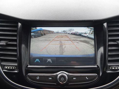 Used 2017 Chevrolet Trax Premier image 27