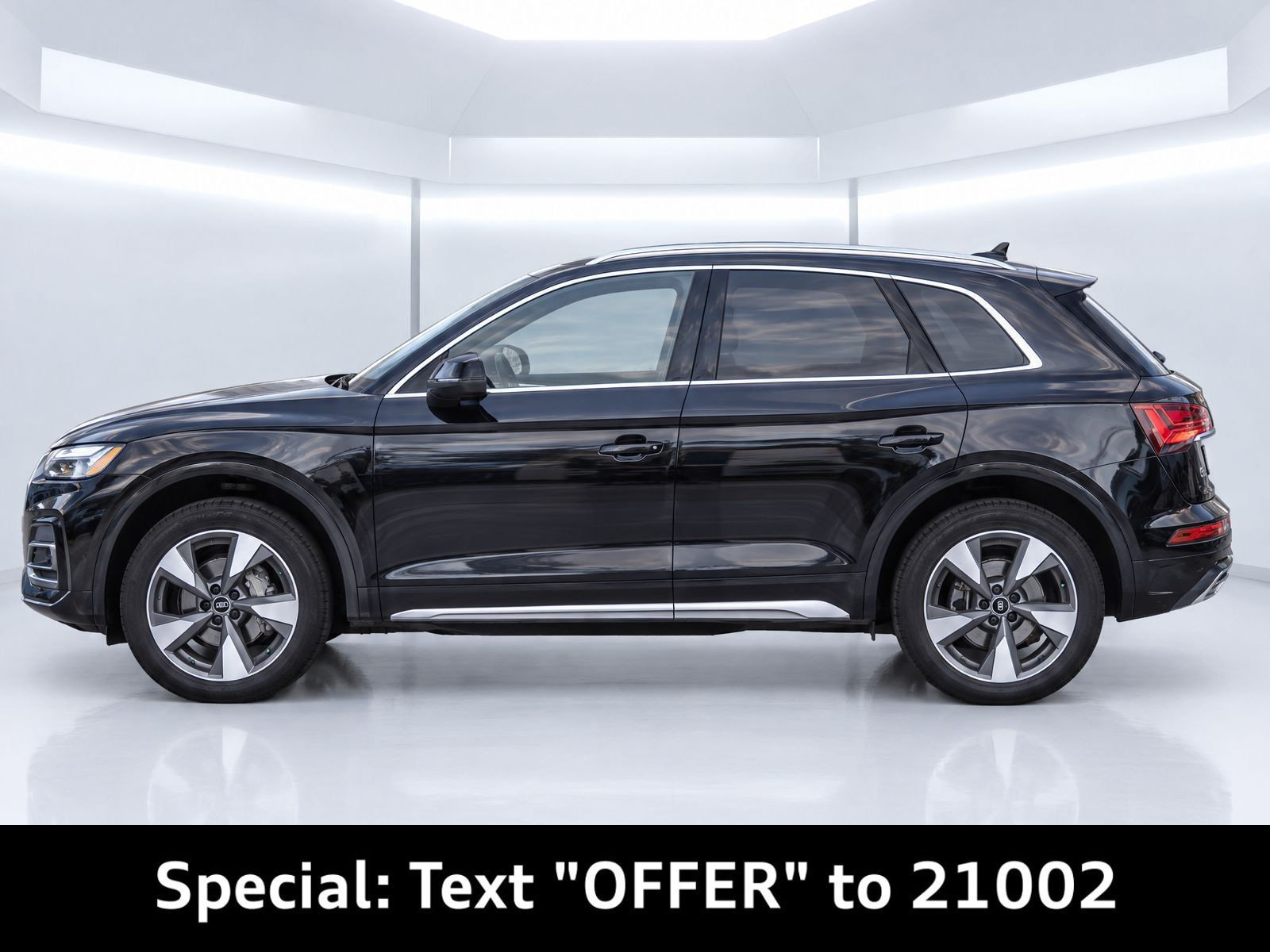 Certified 2024 Audi Q5 2.0T Premium Plus AWD/4WD image 2
