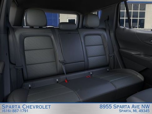 New 2026 Chevrolet Equinox LT AWD/4WD image 17