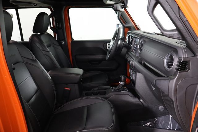 Used 2023 Jeep Wrangler Unlimited Sahara AWD/4WD image 18