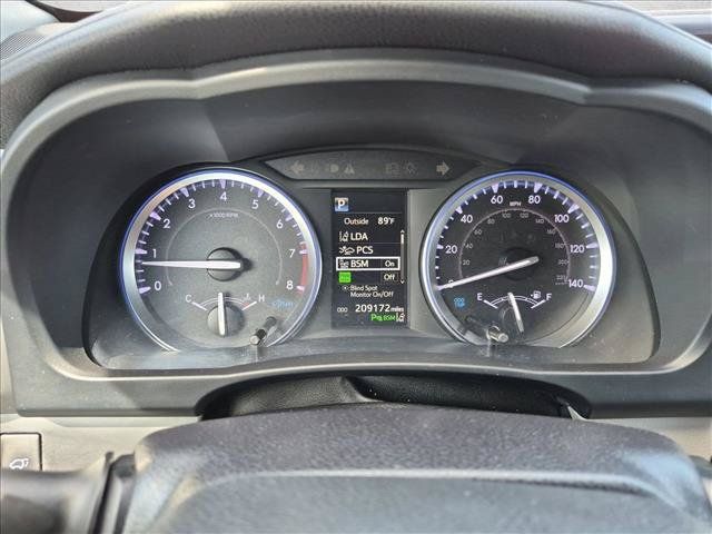 Used 2019 Toyota Highlander Limited AWD/4WD image 10