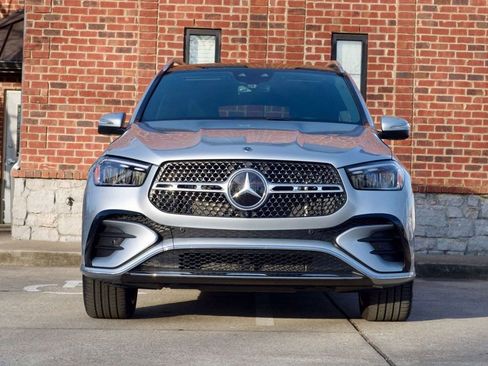 Used 2024 Mercedes-Benz GLE 450 4MATIC image 2