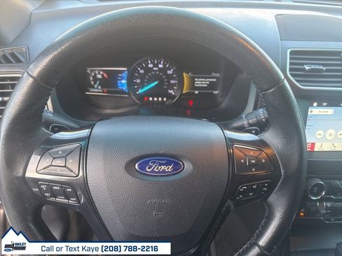 Used 2017 Ford Explorer XLT w/ Equipment Group 201A image 15