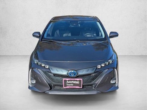 Certified 2020 Toyota Prius Prime Limited image 2