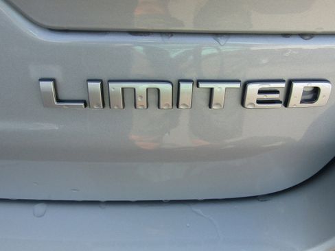 New 2025 Jeep Grand Cherokee Limited image 8