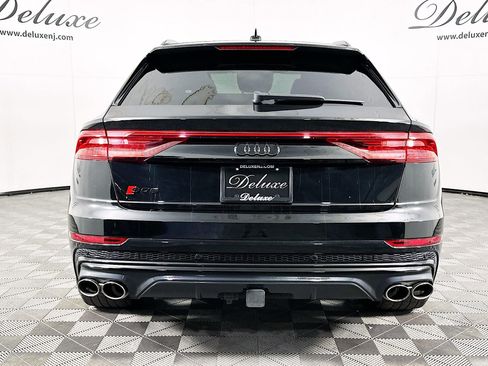 Used 2022 Audi SQ8 Prestige w/ Prestige Package image 5